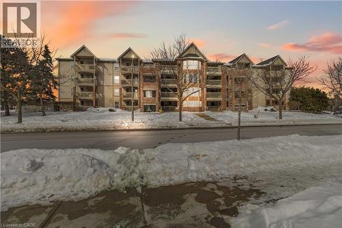4015 KILMER Drive Unit# 110  Burlington, ON L7M 4M4