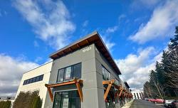 110 19181 34A AVENUE Surrey, BC V3Z 0Z7