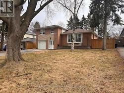 9 GLADIATOR ROAD Markham, ON L3P 1J1