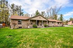 12 NORALINE AVENUE Springwater, ON L0L 1X1