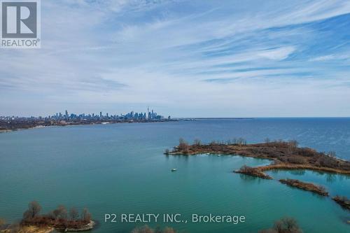 3302 - 70 ANNIE CRAIG DRIVE  Toronto, ON M8V 0G2