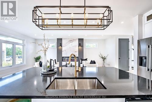 4282 Liberty Cross, London South (South V), ON - Indoor