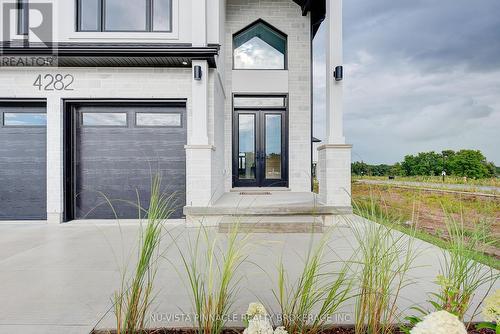 4282 Liberty Cross, London South (South V), ON - Outdoor