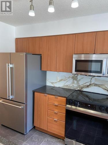 906 - 11 Brunel Court, Toronto, ON - Indoor Photo Showing Kitchen