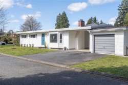 321 Spruce Pl Duncan, BC V9L 1Y8