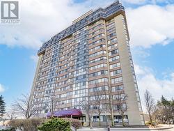 UPH7 - 880 DUNDAS STREET W Mississauga, ON L5C 4H3