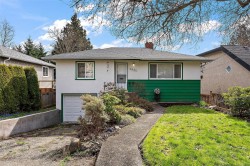 2935 Wascana St Saanich, BC V9A 1V6