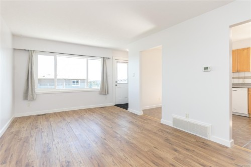 2148 Dodds Rd, Nanaimo, BC - Indoor Photo Showing Other Room