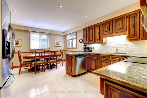 2405 Rosemary Drive, Mississauga, ON - Indoor Photo Showing Other Room