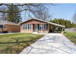 31 Ellis Street Chatham, ON N7L 2L6