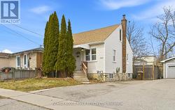 344 ELMGROVE AVENUE Oshawa, ON L1J 2C2