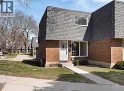 270 VICTORIA Amherstburg, ON N9V 2K5