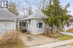 194 HARVEY STREET Chatham, ON N7M 1M7