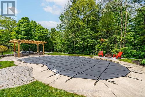 12 Deer Run, Uxbridge, ON - Outdoor With In Ground Pool