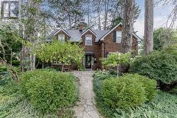 78 WELLS STREET Aurora, ON L4G 1S9