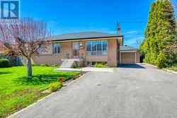 BSMT - 383 WENTWORTH STREET Oakville, ON L6K 1X1