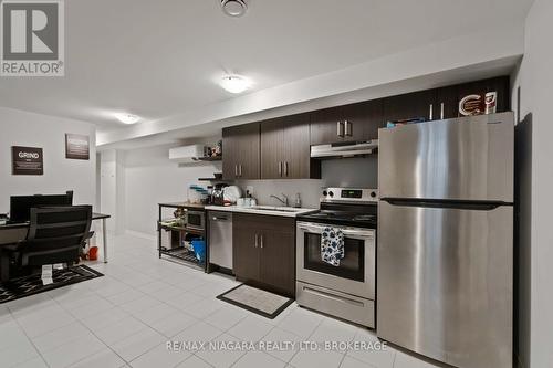 81 Grove Street, Welland (Welland Downtown), ON - Indoor Photo Showing Kitchen