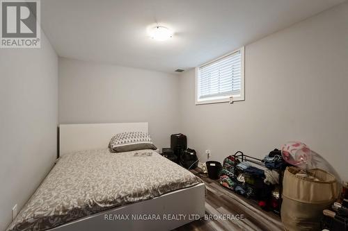 81 Grove Street, Welland (Welland Downtown), ON - Indoor Photo Showing Bedroom