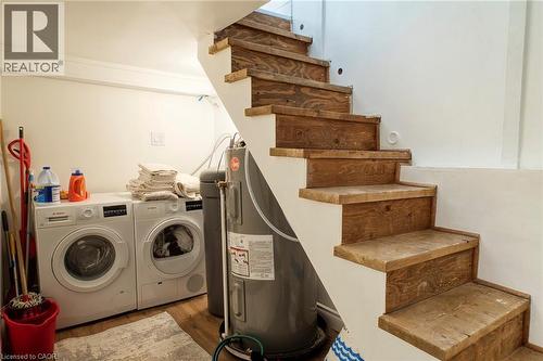 29 Andrew Street, Kitchener, ON - Indoor Photo Showing Laundry Room