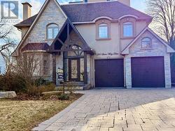 350 QUEEN MARY DRIVE Oakville, ON L6K 3L8