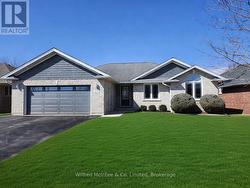 230 4TH STREET CRESCENT Hanover, ON N4N 3S2