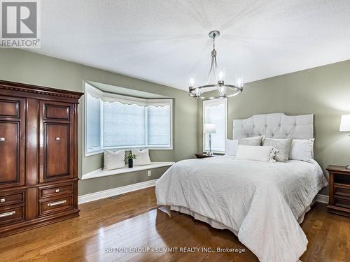 7123 Gillespie Lane, Mississauga, ON - Indoor Photo Showing Bedroom