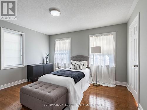 7123 Gillespie Lane, Mississauga, ON - Indoor Photo Showing Bedroom