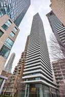 2110 - 42 CHARLES STREET Toronto, ON M4Y 1T4