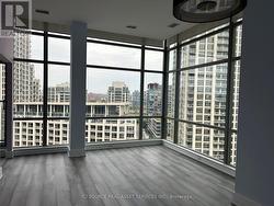1017 - 637 LAKE SHORE BOULEVARD W Toronto, ON M5V 3J6