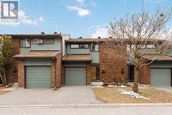 4 CHISHOLM COURT  Ottawa, ON K2K 1E2