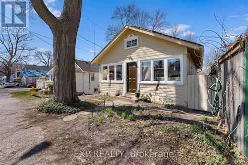 240 LINCOLN ROAD W  Fort Erie (Crystal Beach), ON L0S 1B0