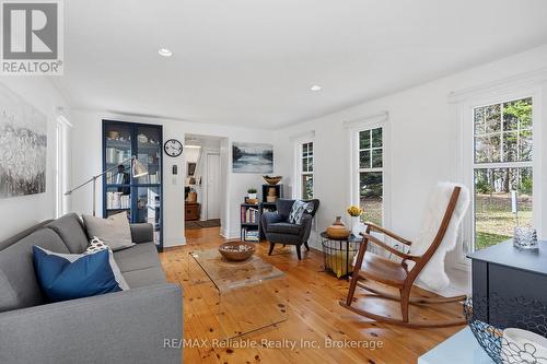 77419A Bluewater Highway, Central Huron (Goderich), ON - Indoor Photo Showing Living Room