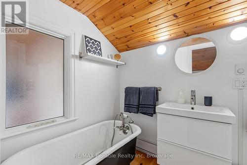 77419A Bluewater Highway, Central Huron (Goderich), ON - Indoor Photo Showing Bathroom