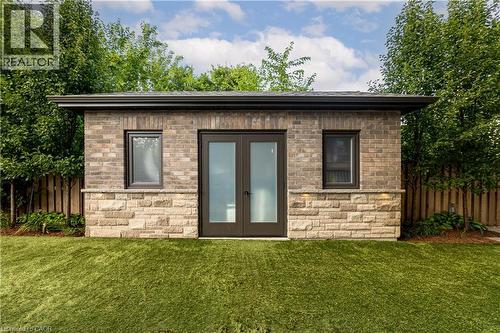 100 Seneca Drive, Ancaster, ON - Outdoor