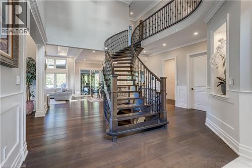 100 Seneca Drive, Ancaster, ON - Indoor Photo Showing Other Room