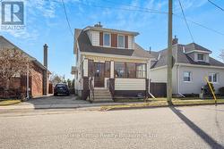 52 BISHOP STREET Brantford, ON N3S 1M2