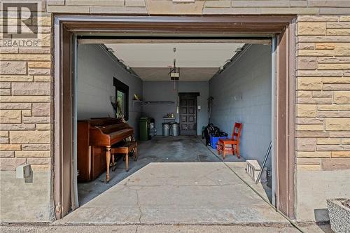 View of garage - 40 Bertram Drive, Dundas, ON - Indoor Photo Showing Garage