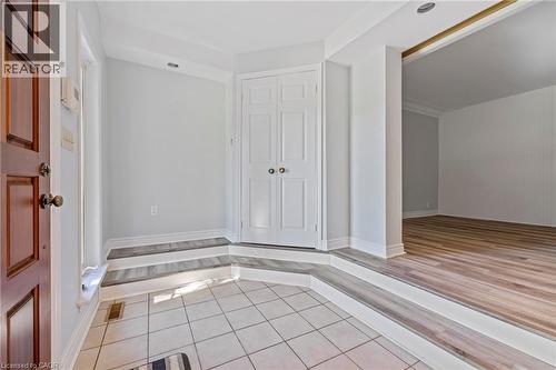 40 Bertram Drive, Dundas, ON - Indoor Photo Showing Other Room