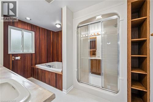 124 Autumn Hill Crescent, Kitchener, ON - Indoor Photo Showing Bathroom