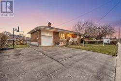 2553 STILLMEADOW DRIVE Mississauga, ON L5B 1X8