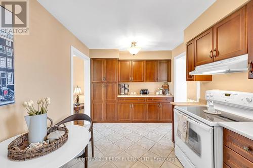 2553 Stillmeadow Road, Mississauga, ON - Indoor Photo Showing Kitchen