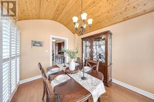 2553 Stillmeadow Road, Mississauga, ON - Indoor Photo Showing Dining Room