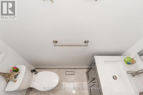 891 Stonebridge Avenue, Mississauga, ON - Indoor Photo Showing Bathroom