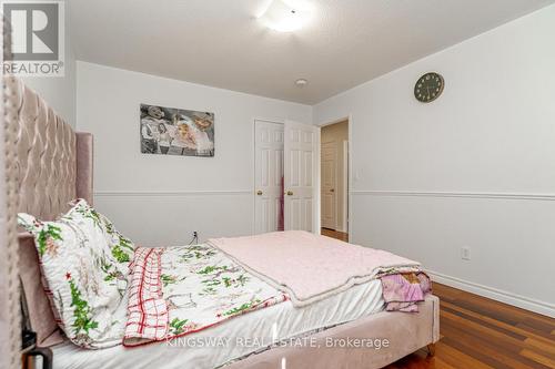 891 Stonebridge Avenue, Mississauga, ON - Indoor Photo Showing Bedroom