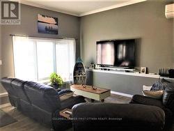Bungalow living room - 
