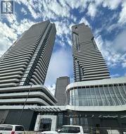 3815 - 28 INTERCHANGE WAY Vaughan, ON L4K 0P8