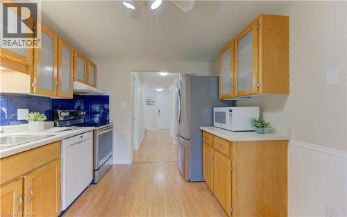 9 Camrose Court, Kitchener, ON - Indoor Photo Showing Kitchen