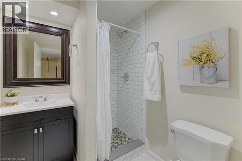9 Camrose Court, Kitchener, ON - Indoor Photo Showing Bathroom