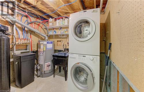 9 Camrose Court, Kitchener, ON - Indoor Photo Showing Laundry Room