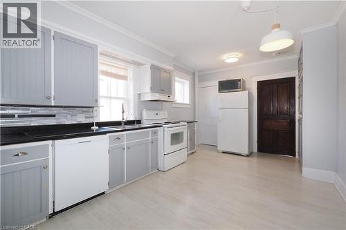 33 Main Street E, Drayton, ON - Indoor Photo Showing Kitchen